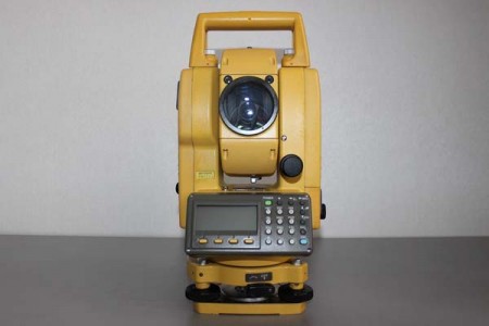 Тахеометр Topcon GPT 3105N