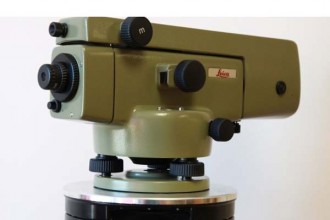 Оптический нивелир Leica NA2 с микрометром GPM3 и инварными рейками 3м